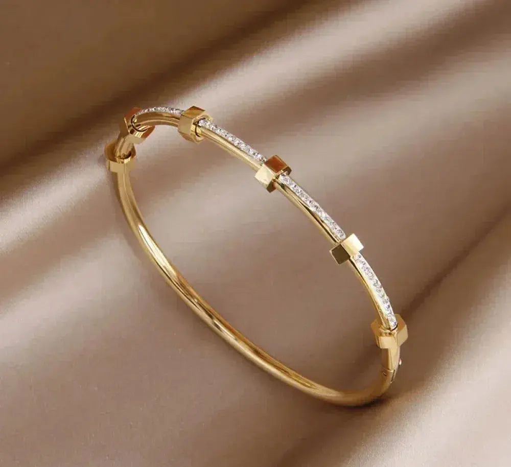 elegant-bright-golden-bracelet-926.webp