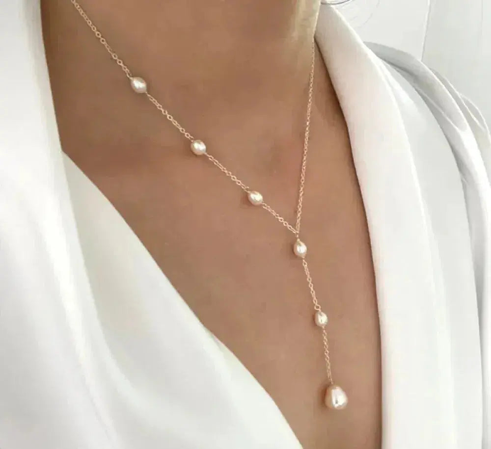 vintage-pendant-pearls-necklace-359.webp